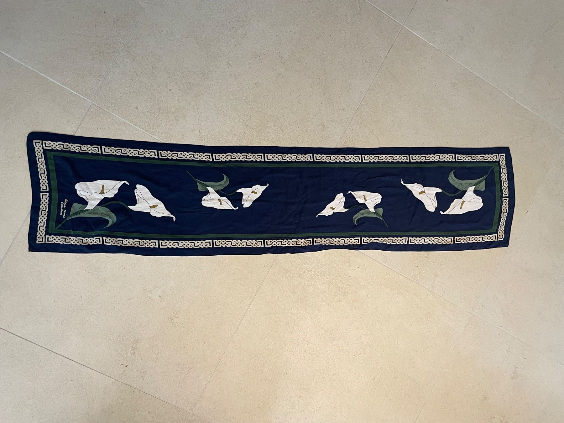 Foulard & Sciarpe: Patrick Francis Seidenschal "Celtic Flower" Top Zustand! – Usato da Unterengstringen venduto da Aed1