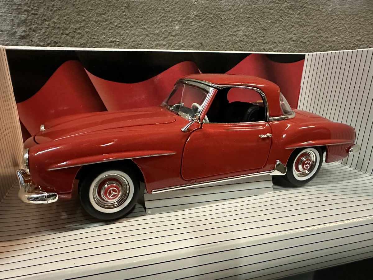 Mercedes-Benz Modellini d'auto: Mercedes 190 sl Oldtimer Classic  – Nuovo (secondo la descrizione) da Reinach AG venduto da rares75