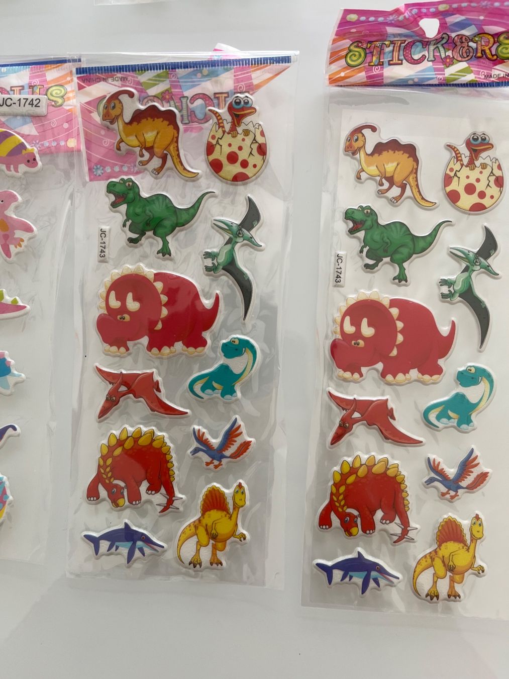 Aufkleber: 11 Packungen von Dinosauriern Stickers – Neu und originalverpackt aus Zürich von the_2lsz 3