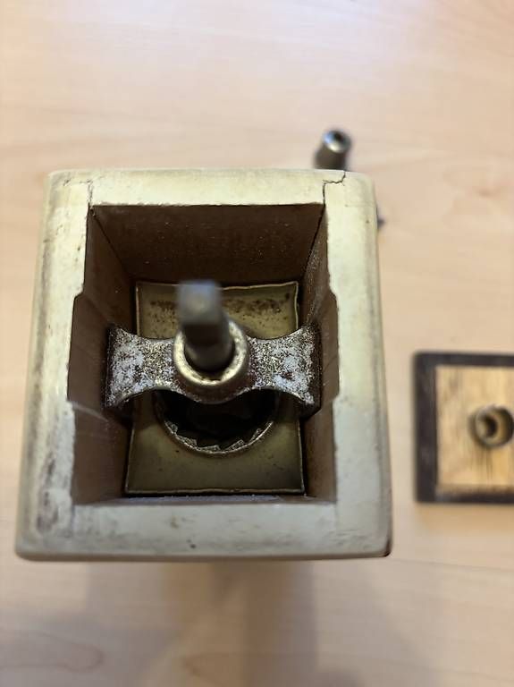 Elettrodomestici da cucina: Alte Kaffeemühle Leinbocks Mokka Ideal – Usato da Winterthur venduto da bungy192 4