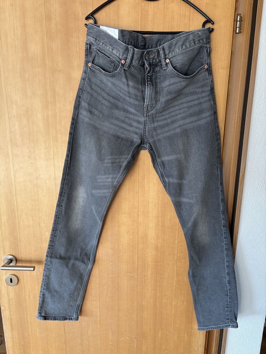 H&M Pantalons: Jeans H&M – D'occasion à Falera par Casutt