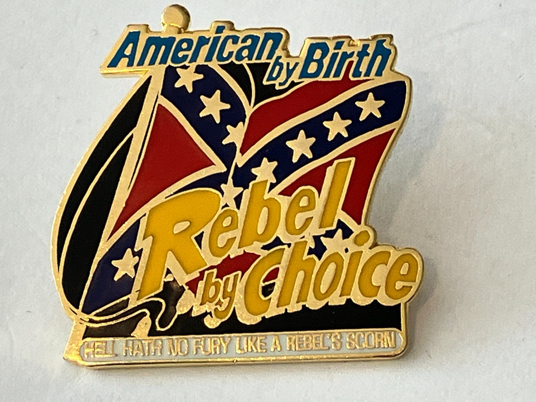 Placchette & Badge: 1 Pin Rebel by Choice – Usato da Basel venduto da djwwpp
