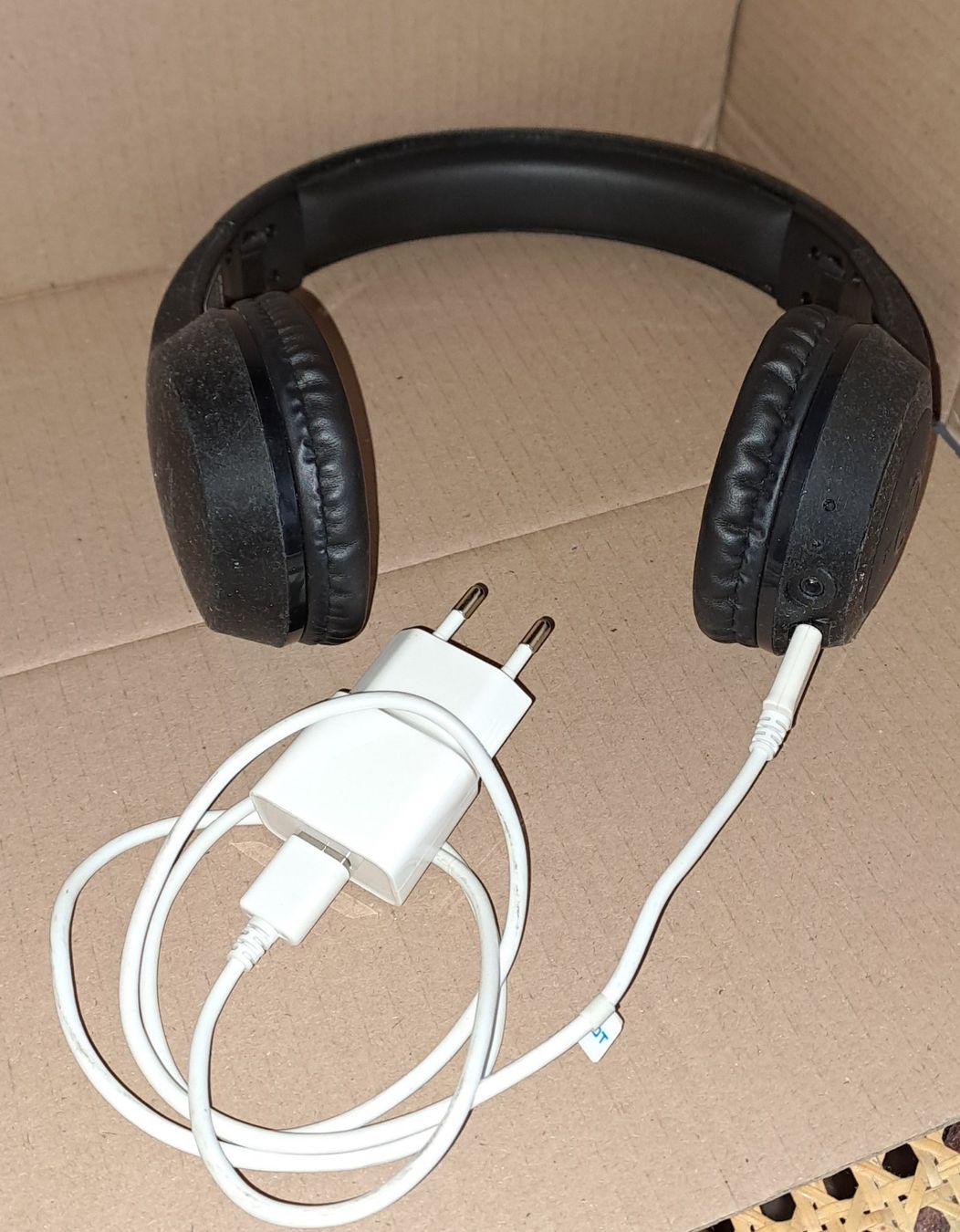Cuffie: Casque BLUETOOTH noir pliable PEARL – Usato da Châtelaine venduto da plume019 3