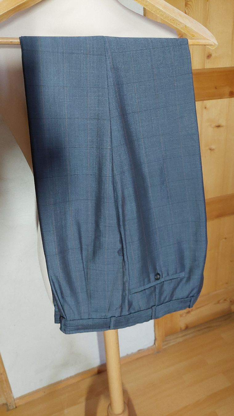 Completi: Costume bleu-gris, taille M – Usato da Marsens venduto da fripe-milodon 4