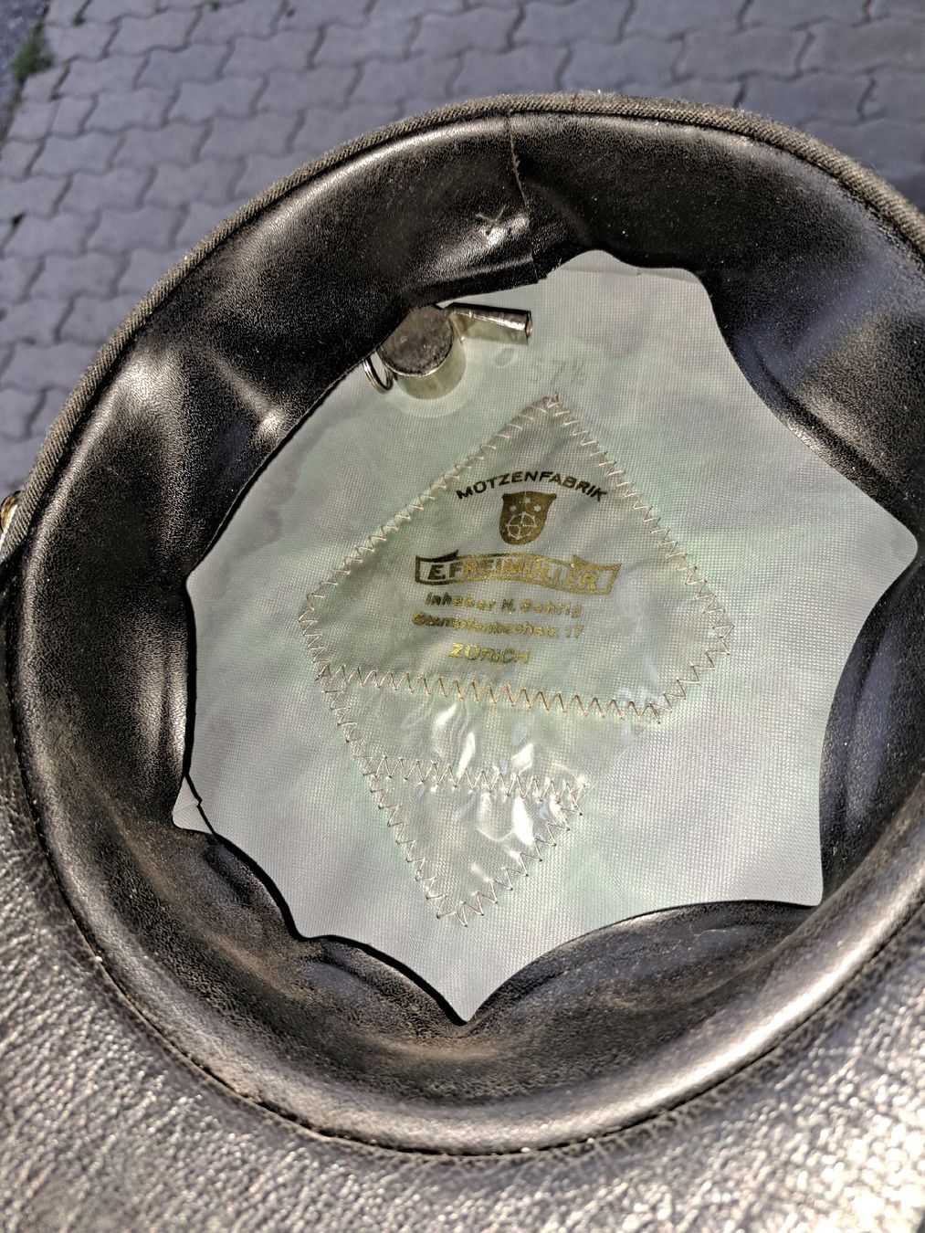 Uniformen: Uniform-Mütze, grau mit Wappen,BVB Basel – Gebraucht aus Kölliken von Upcycling-by-Mc-TAM 2