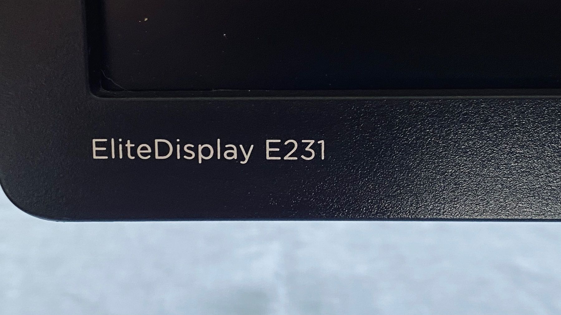 Hewlett Packard Monitor: HP EliteDisplay E231 – Usato da Fehraltorf venduto da akl_q6f5 2