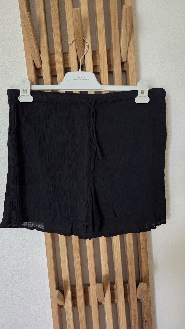 Kleiderpakete: Shorts lot 5 – Gebraucht aus Le Pâquier-Montbarry von Gruyere77 5