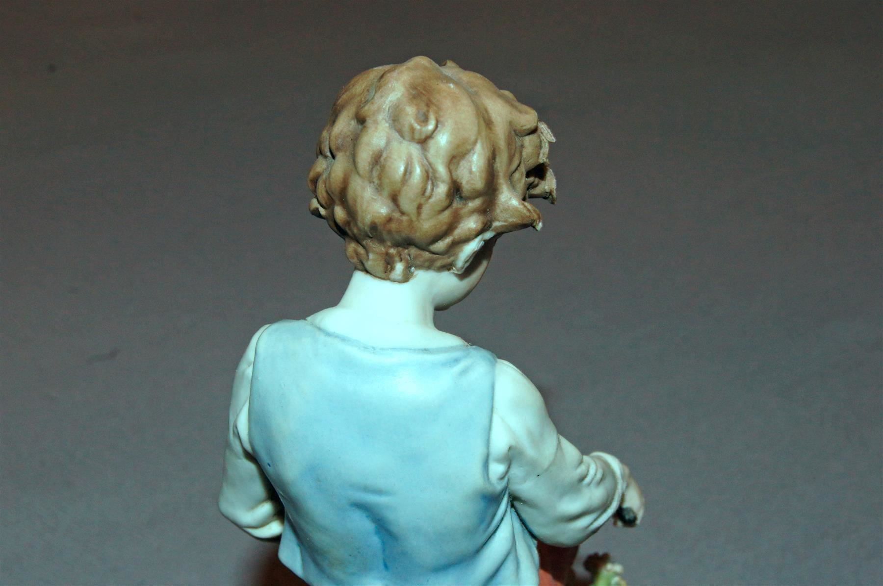 Statuette: Junge schneidet Stecken überm Knie – Usato da Geroldswil venduto da ARTEFACTO 7