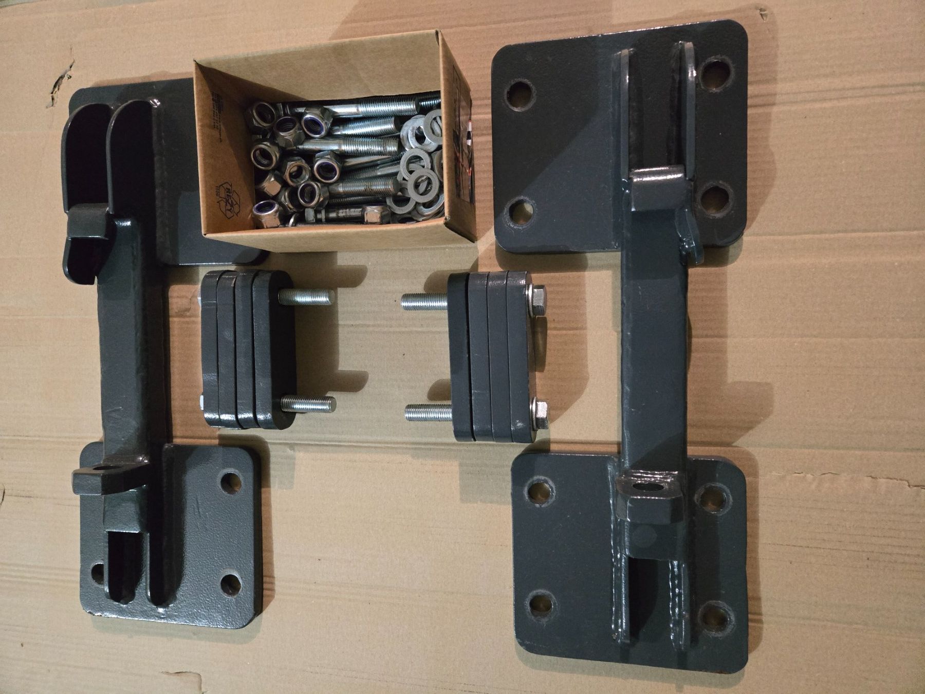 Weidemann Caricatori: Adapter Aufnahme Avant-Tecno Norcar Pixie Radlader – Nuovo e nell'imballaggio originale da Kienberg venduto da UNIRESPO-GmbH 1