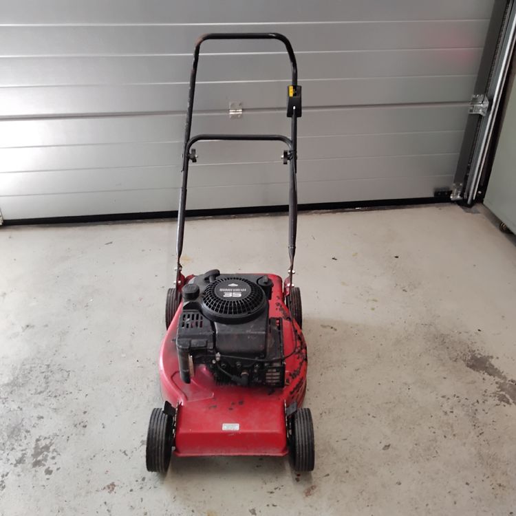 Rasentraktor Briggs&Stratton Quantum XM 35 zu verkaufen (Defekt) in ...