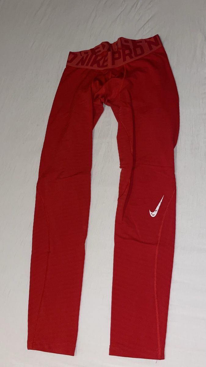 Nike Pantaloni: Nike Jogging-Thermohose – Usato da Derendingen venduto da ivanvero19