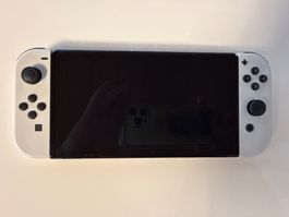 Nintendo Switch OLED Konsole weiss Defekt