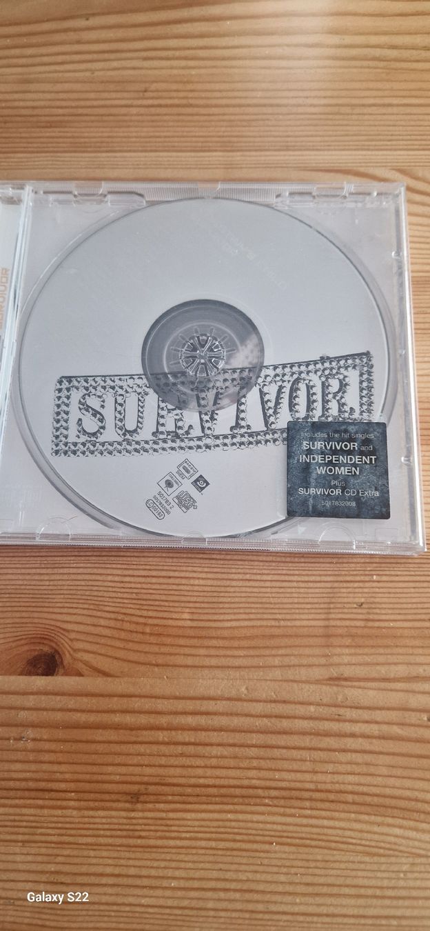 CDs: CD Destiny's Child Survivor – Gebraucht aus Yvonand von CD-KINGDOM