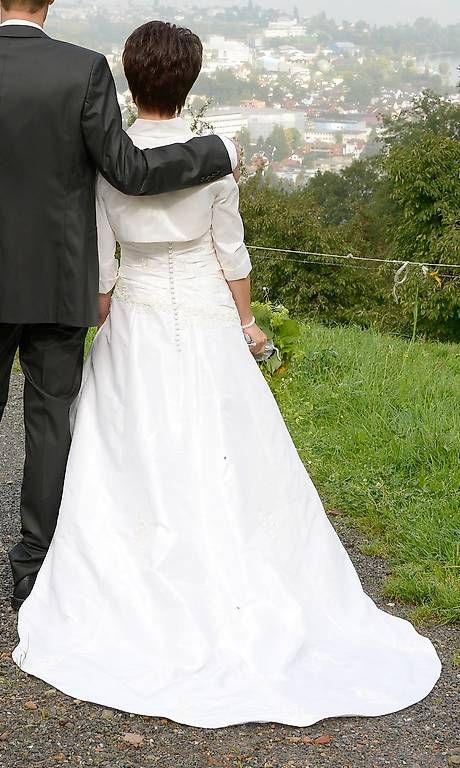 Kleider: Brautkleid / Hochzeitskleid Grösse 34 – Gebraucht aus Rorschacherberg von sut86 4