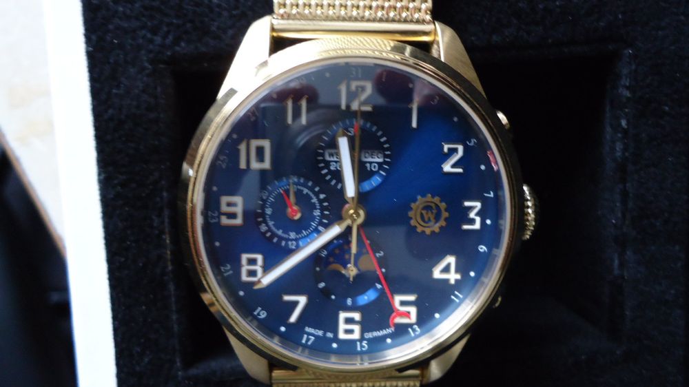 Constantin Weisz Uhr Limited Edition