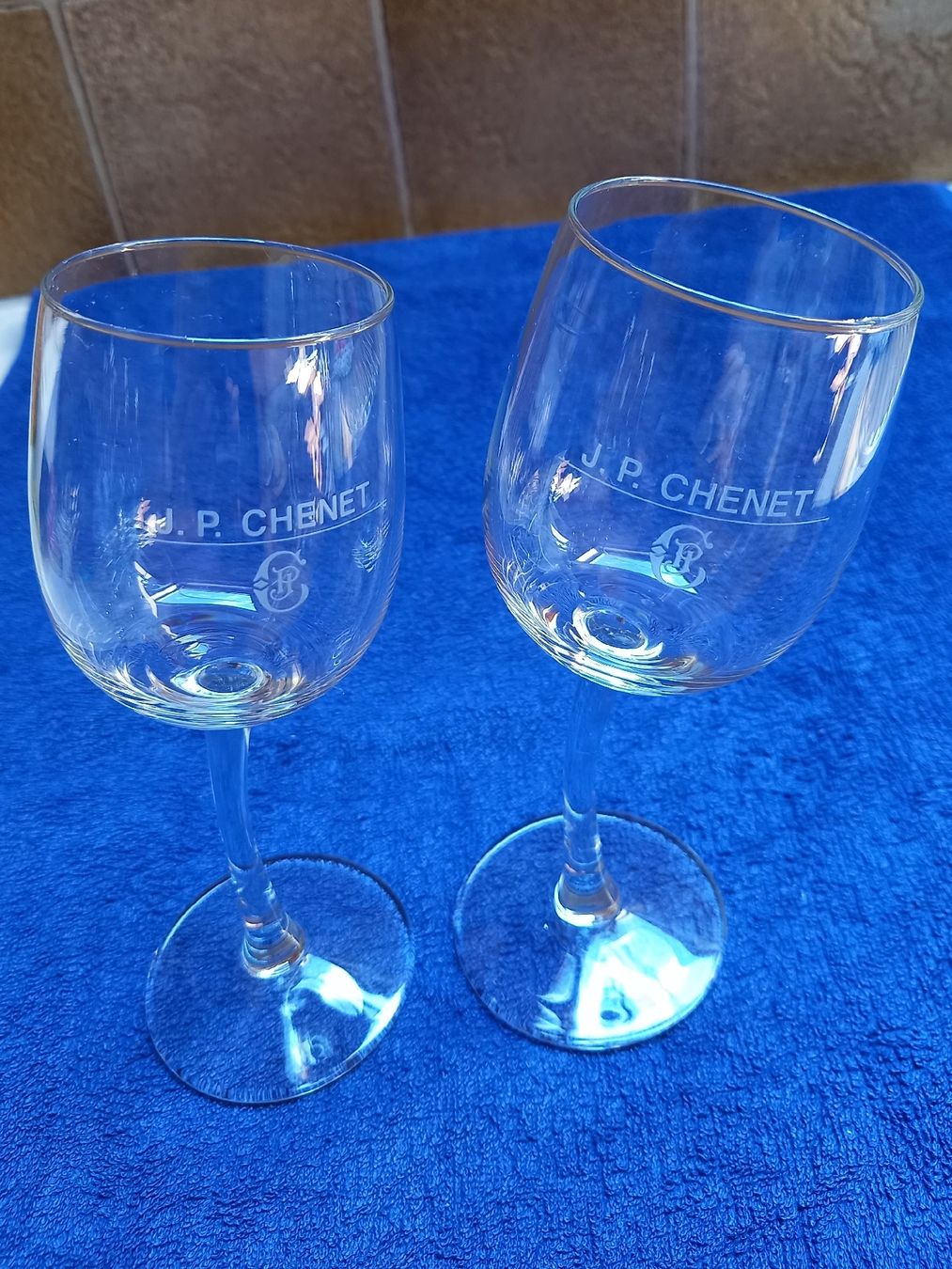 Bicchieri: 2 Rotwein-Gläser; neu – Nuovo (secondo la descrizione) da Marbach LU venduto da Ilrebo 3