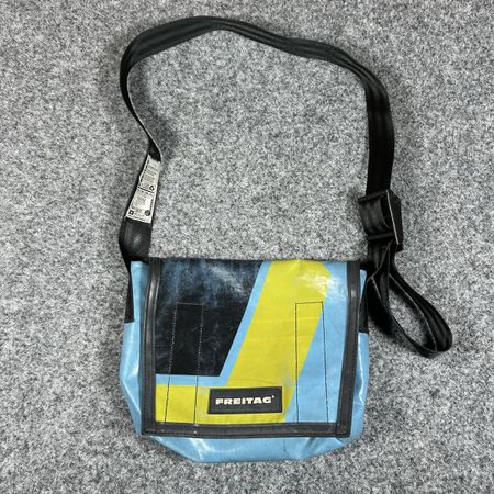 FREITAG F11 messenger bag 