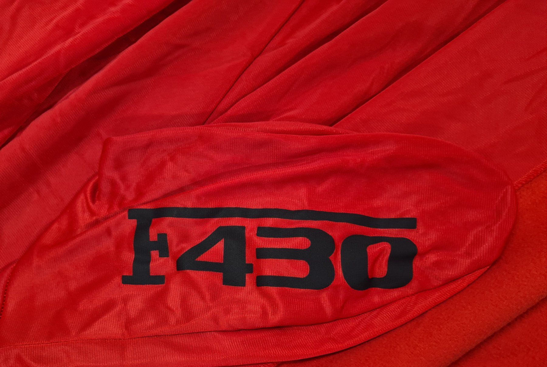 Abdeckhülle: Original Ferrari 430 Cover Auto Abdeckhaube Pyjama F430 rot – Gebraucht aus Volketswil von Swisstec 4
