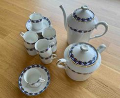 Kaffeeservice 18-teilig weiss-blau-gold (wie neu)