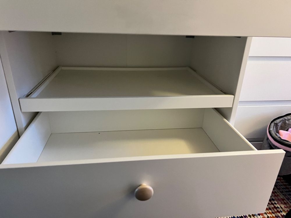 IKEA MYLLRA Changing table with drawers, white Kaufen auf Ricardo