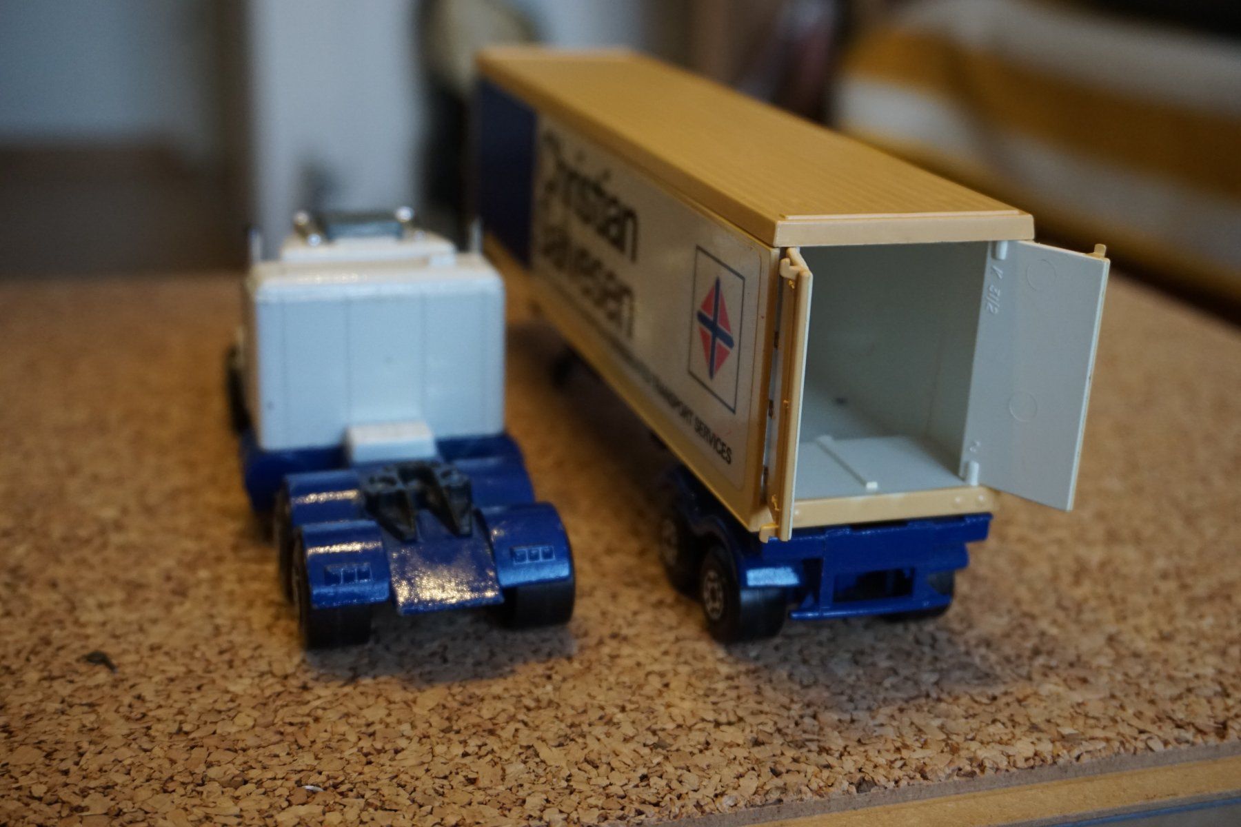 Matchbox Modellini d'auto: Matchbox SK Peterbilt Satelschlepper COOL !!!!!!!!!!!!!!! – Usato da Reiden venduto da Doppeldecker69 4