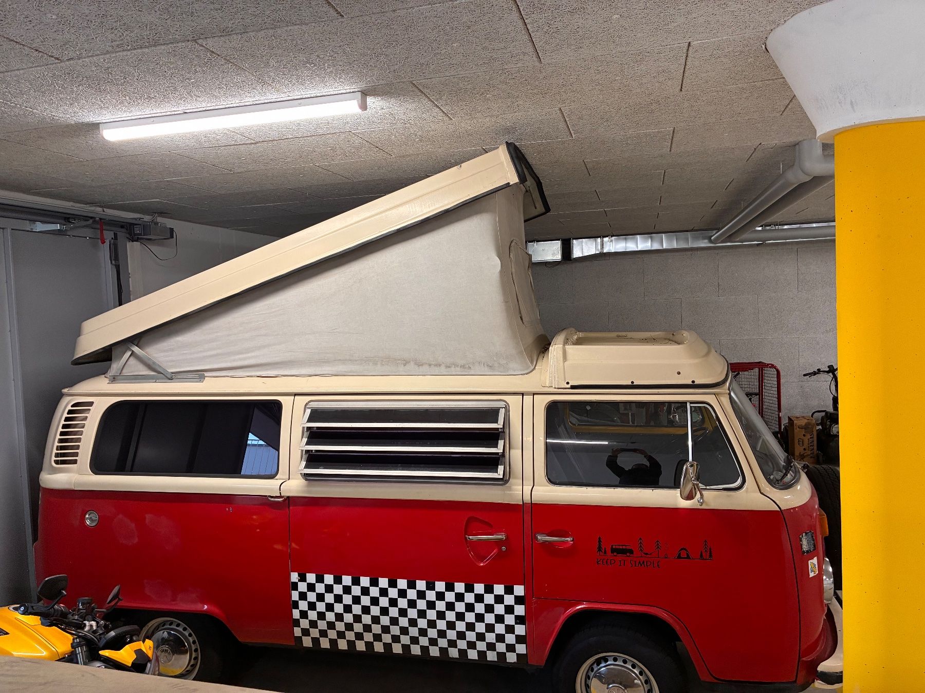 VW Veicoli da campeggio: VW Bus T2 – Usato da Henggart venduto da Schalk2 1