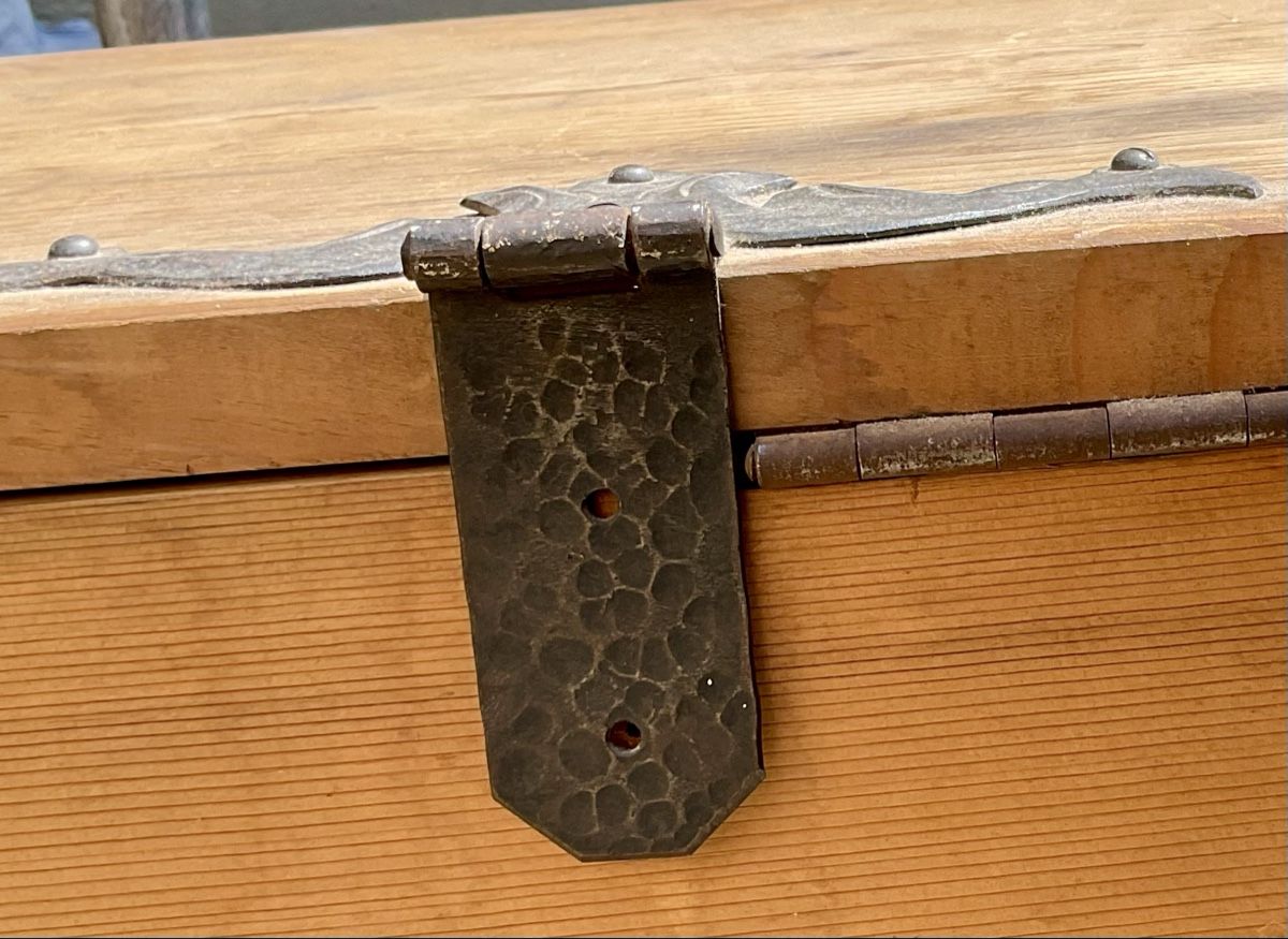 Truhen: Rustikale Truhe aus Holz, Vintage Look – Gebraucht aus Endingen von nathan05 9