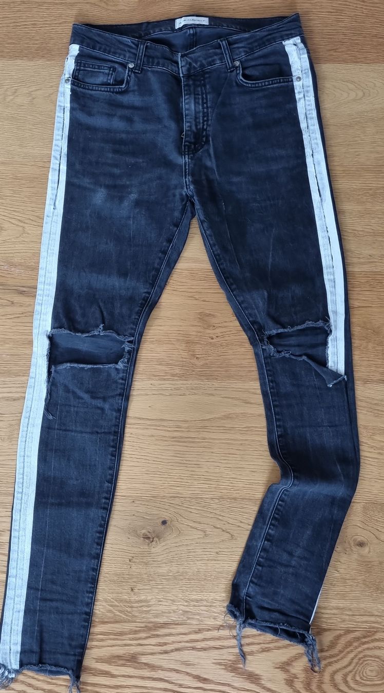 Jeans: Askyurself Ripped Skinny Jeans – Usato da Turbenthal venduto da Julicardo