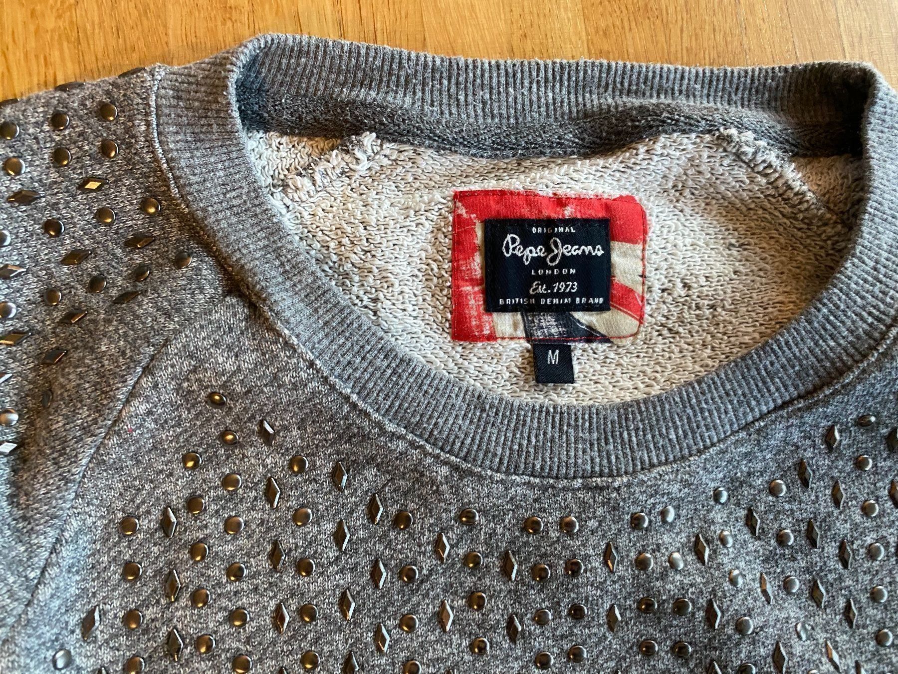 Pepe Jeans Pullover & Sweatshirts: Pepe Jeans - grauer Pullover mit Nieten - M - super Zustand – Neu (gemäss Beschreibung) aus Zug von tami12 1