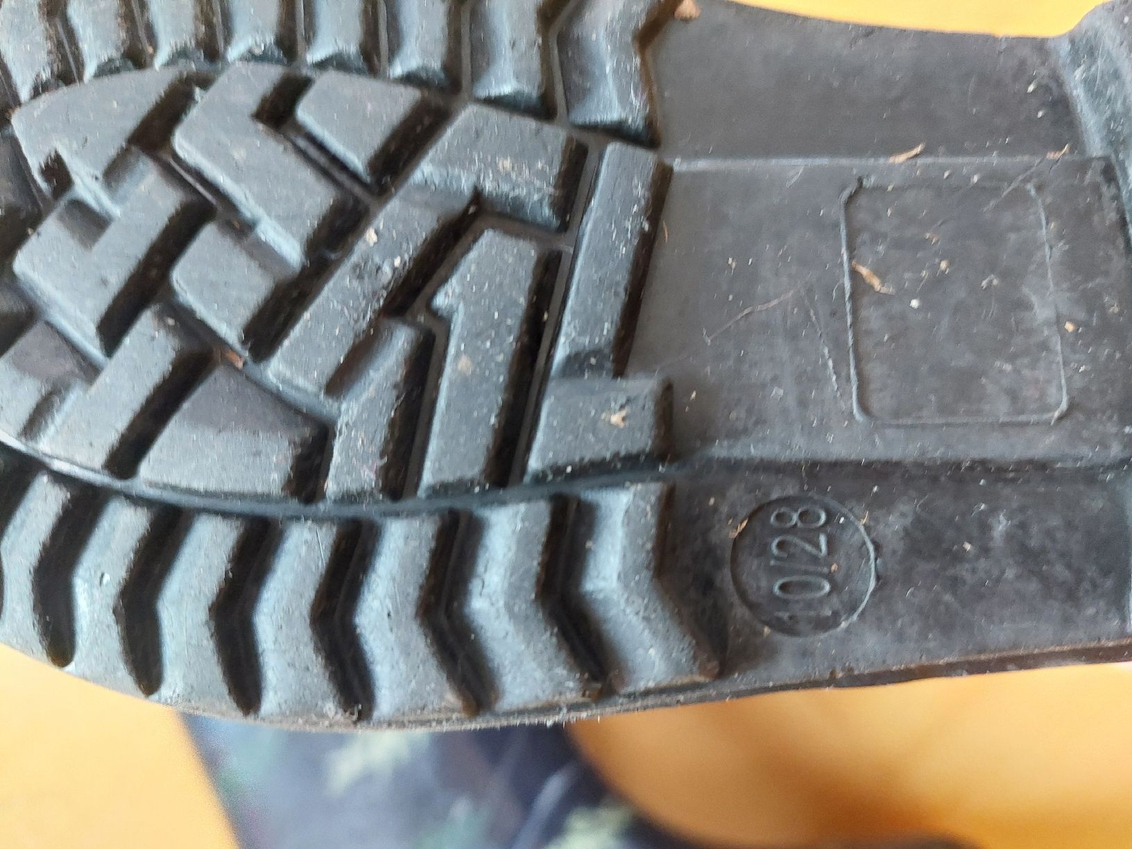 Scarpe per ragazzi: Gummistiefel, Kinder Gr. 28, Dinosauriermuster – Usato da Zürich venduto da Paola_O 1