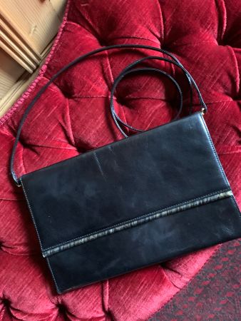 VINTAGE Riesige Clutch Tasche „WILLJOTTI“ Glänzendes Leder