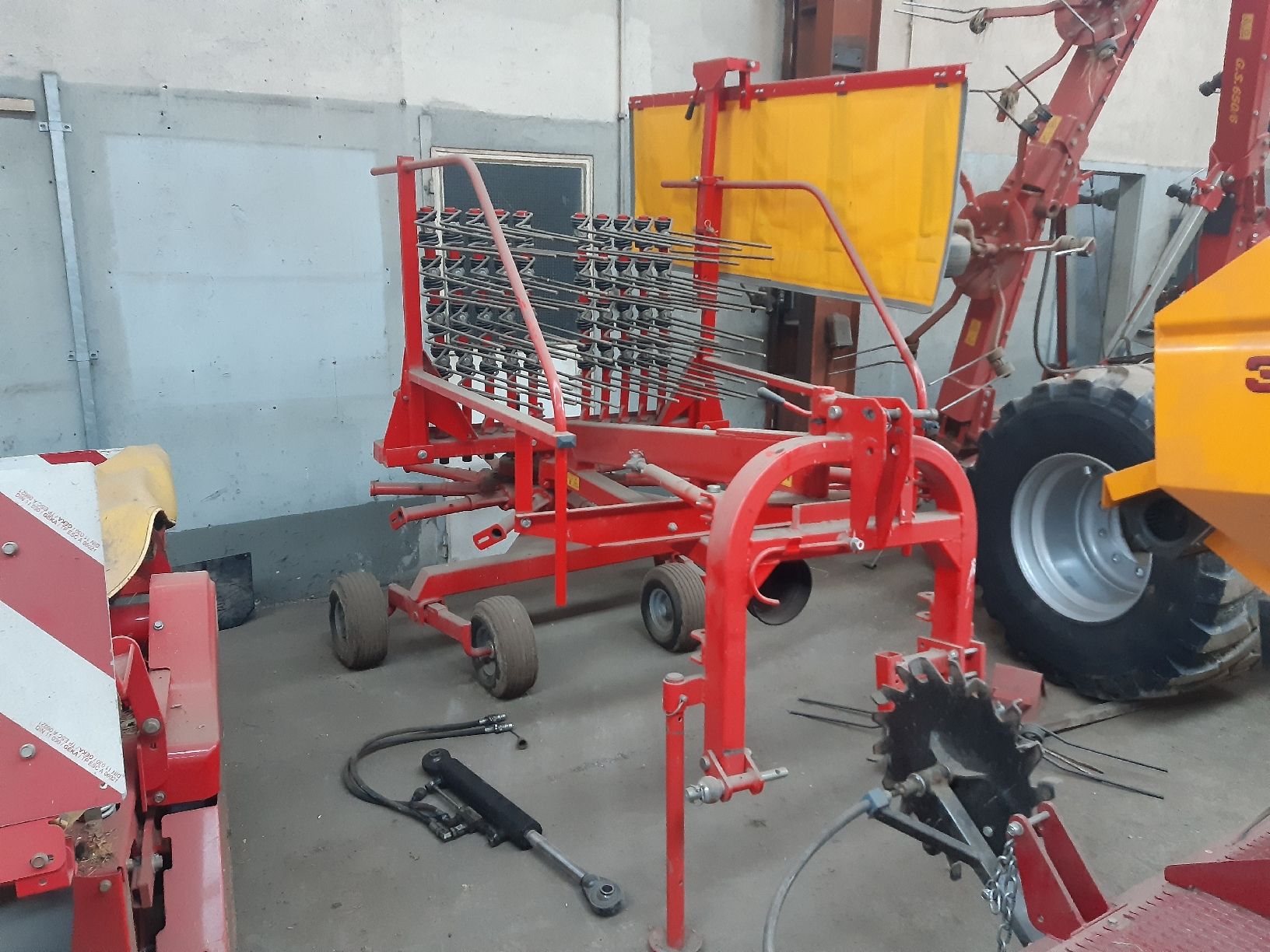 Raccolta foraggio grezzo: ranghinatore – Usato da Airolo venduto da Bass91 1
