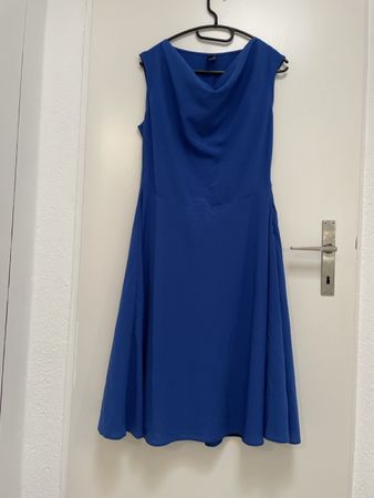 Elegantes, blaues Sommerkleid, Grösse M, neuwertig!