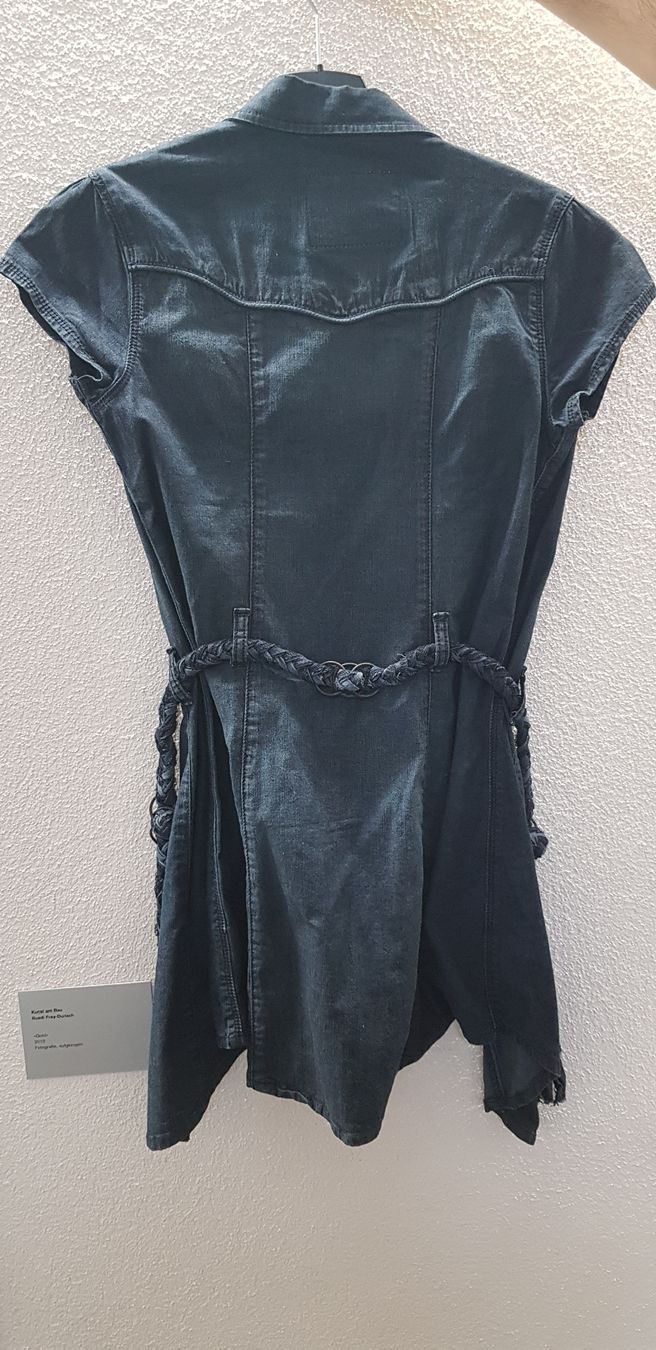 Robes: Jeanshemd Kleid kurzarm Gr. M Sommer – D'occasion à Zürich par sb_t28m 3