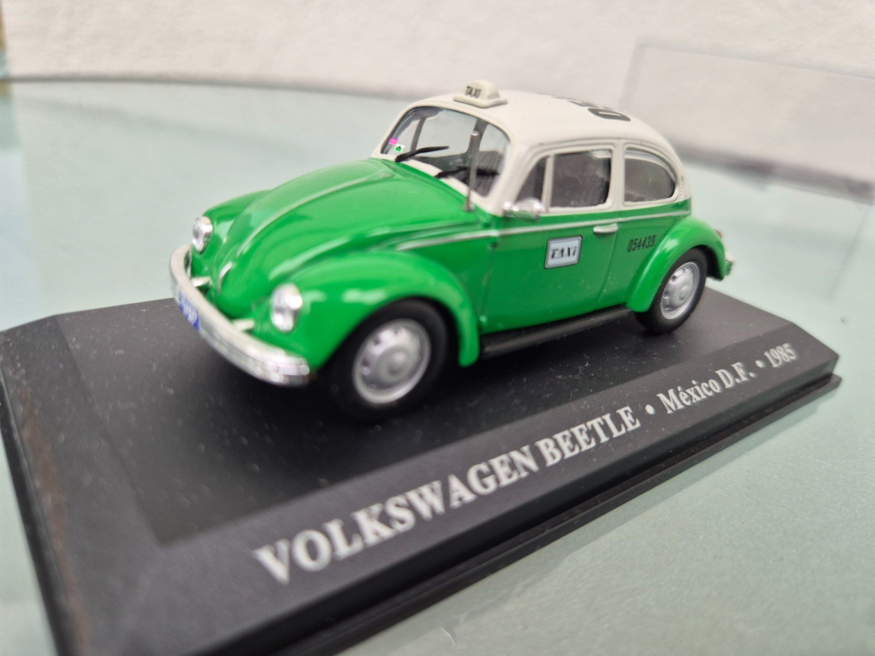 Volkswagen Modellini d'auto: VW Käfer Taxi Mexico. 1:43. – Usato da Oberbuchsiten venduto da laffite54 4