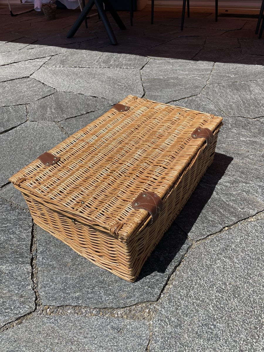 Altro per la casa: Picknickkorb Weide kariertes Innenfutter gebraucht guter Zus – Usato da Seon venduto da Boetli 2