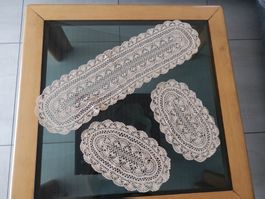 3-teilige spezielle Garnitur , oval/ handgehäckelt