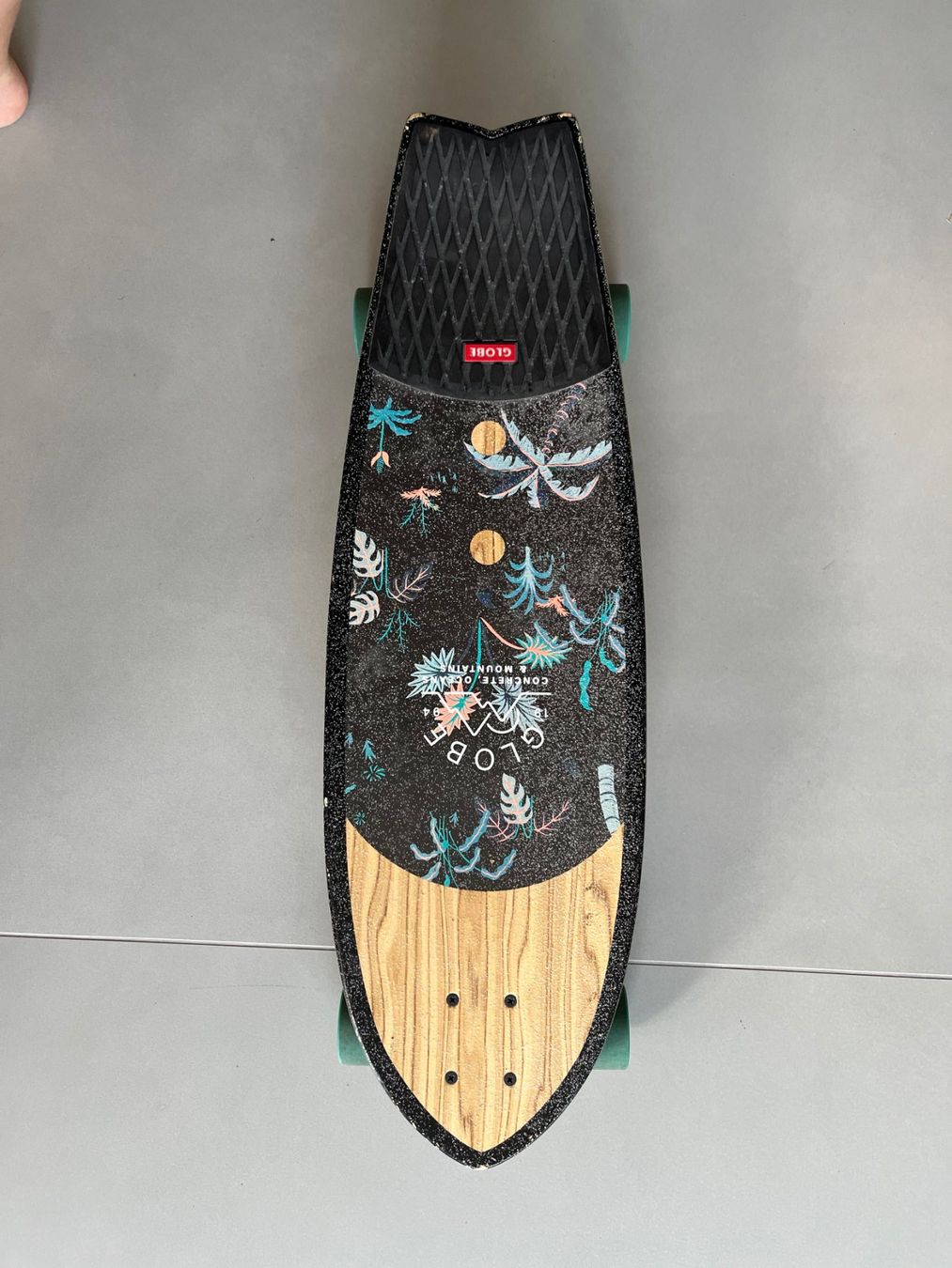 Globe Skateboards: Skateboard cruiser Globe, 75 cm, bon état – D'occasion à Neuchâtel par miVerde