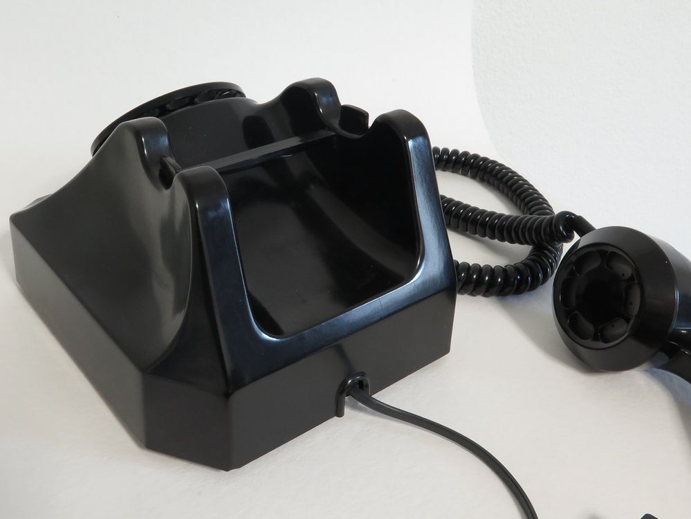 Schwarzes Bakelit Wählscheibentelefon Modell 50 6