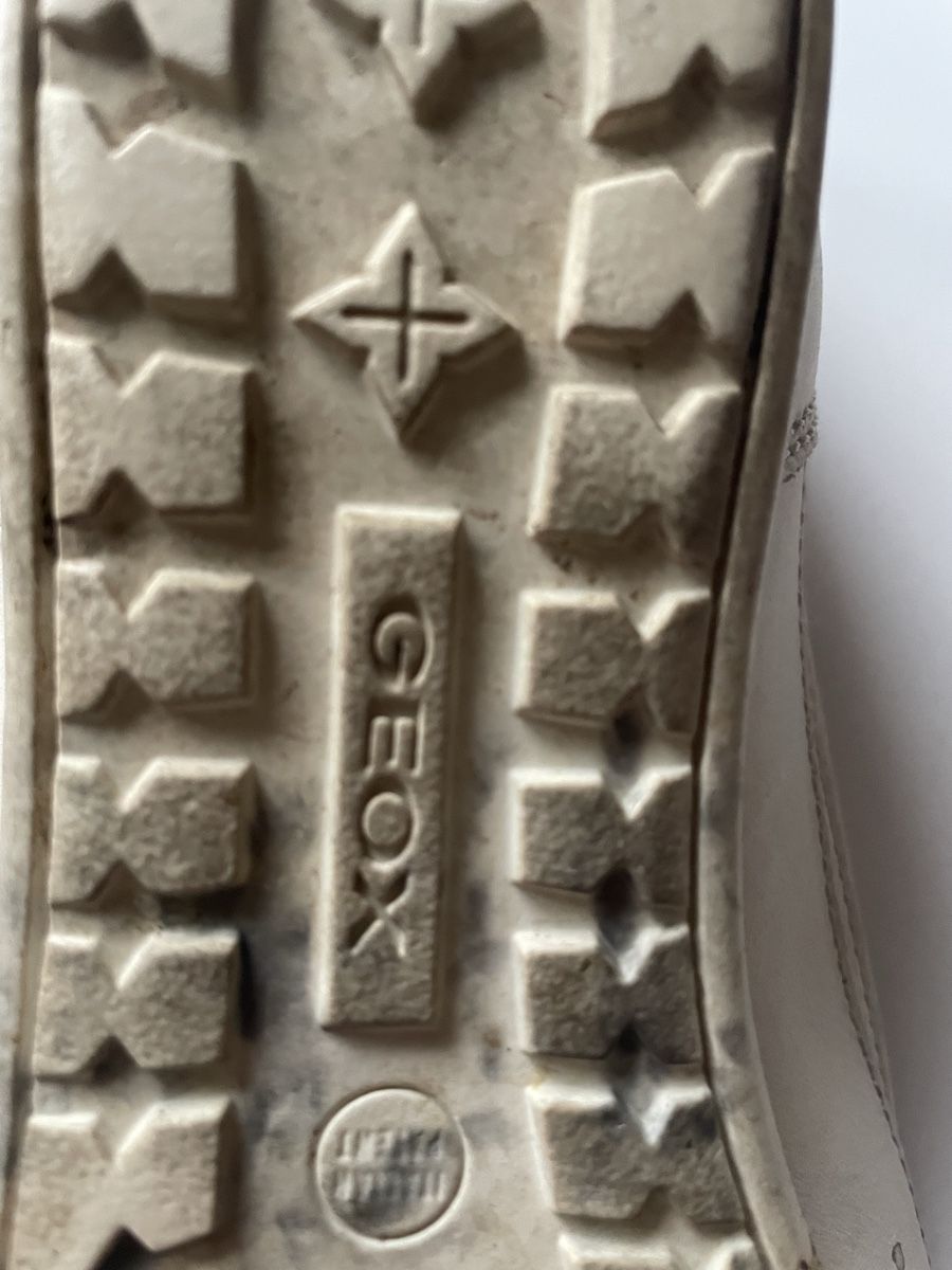 Geox Damenschuhe: GEOX Sneaker Gr. 39 beige/lachs/silber – Gebraucht aus Gockhausen von AnneT07 7