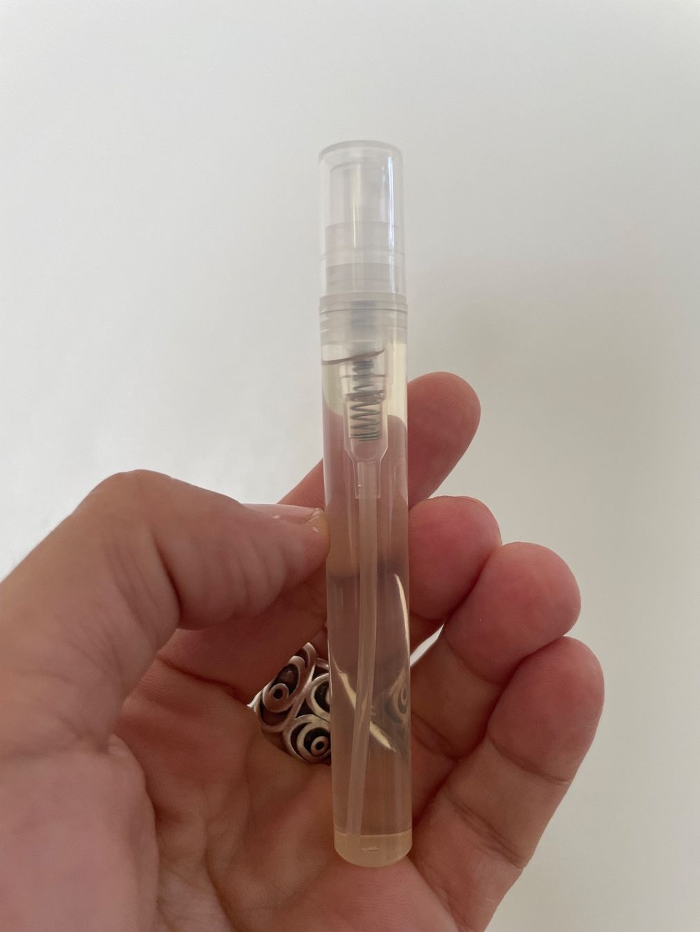 Lattafa Parfum & Eau de Toilette: Lattafa Shaheen Gold EDP 5 ml Abfüllung. – Gebraucht aus Zürich von deruja 1