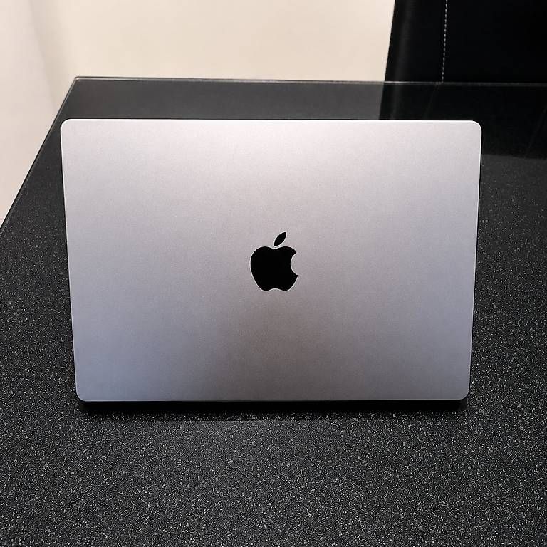Apple Notebook: MacBook Pro 14" M3 | 16GB | 512GB | 98 Zyklen – Nuovo (secondo la descrizione) da Basel venduto da top_w2hg 3