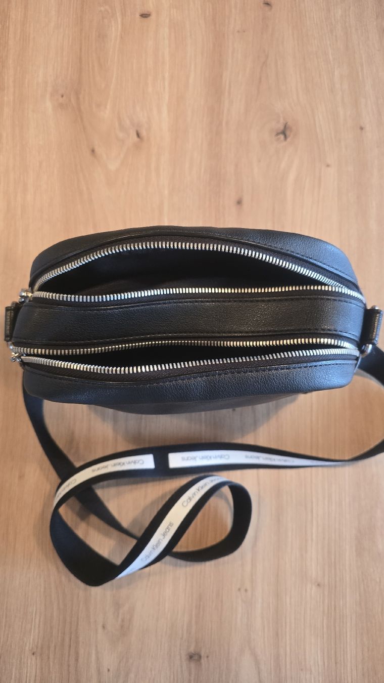 Calvin Klein Borse da donna: Calvin klein Handtasche – Nuovo (secondo la descrizione) da Grosswangen venduto da DenChey 2