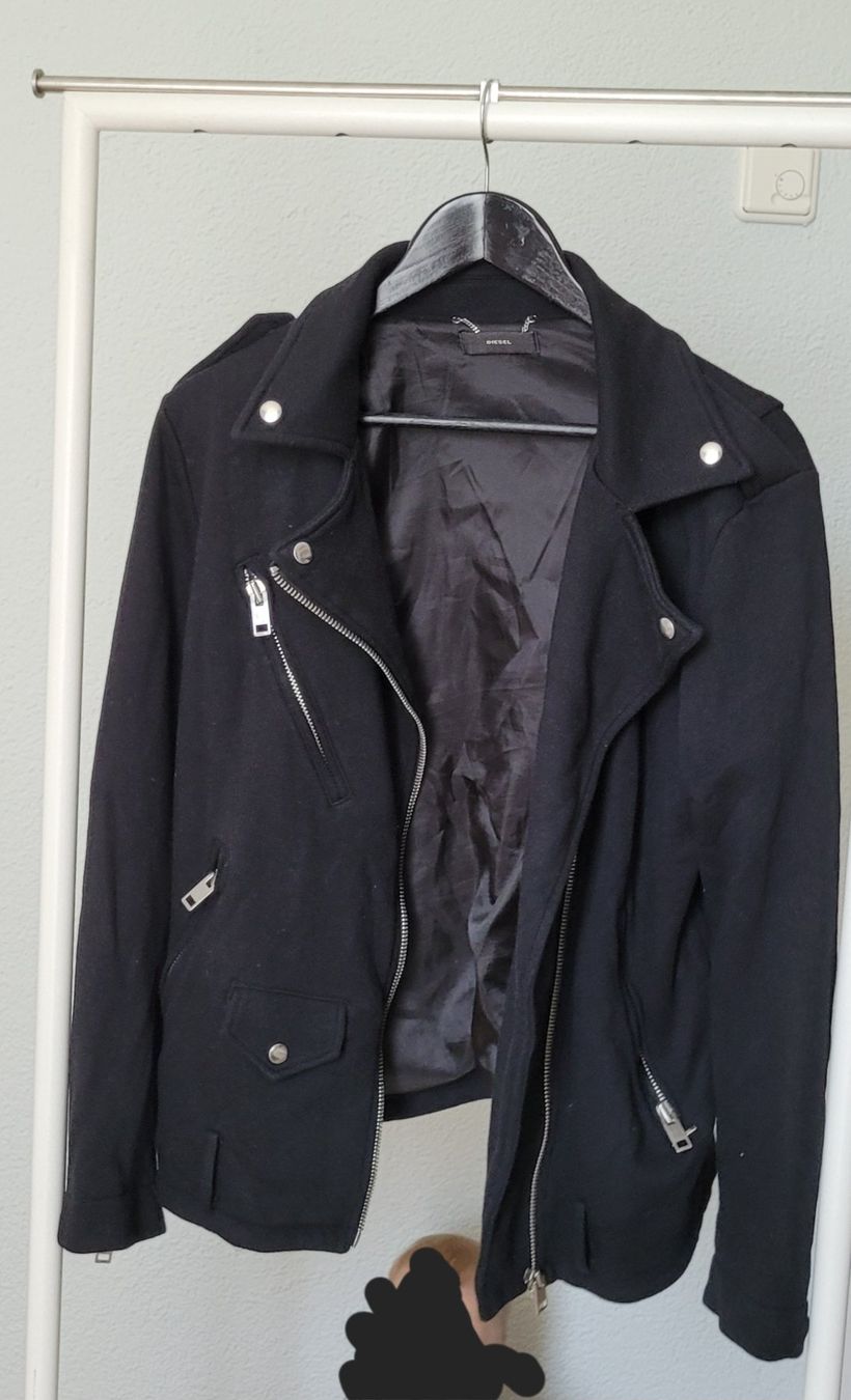 Diesel Jacken: Jacke Diesel Gr. L – Gebraucht aus Knonau von MrsB.