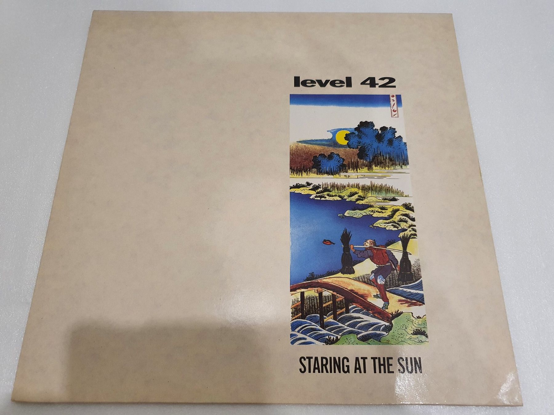 Dischi in vinile: Level 42 – Staring At The Sun – Usato da Uster venduto da Vinyl-Leidenschaft