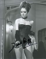 Diana Rigg (1938-2020 - JAMES BOND ) - orig. sign. Grossfoto