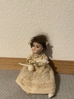 100 Jahr alte Puppe