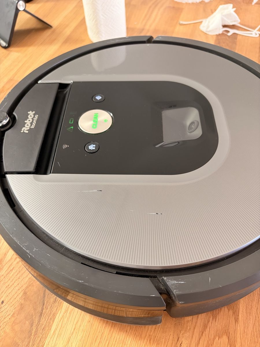 Irobot Staubsauger & Zubehör: iRobot Roomba 975 – Gebraucht aus Grenchen von _Nike_ 1