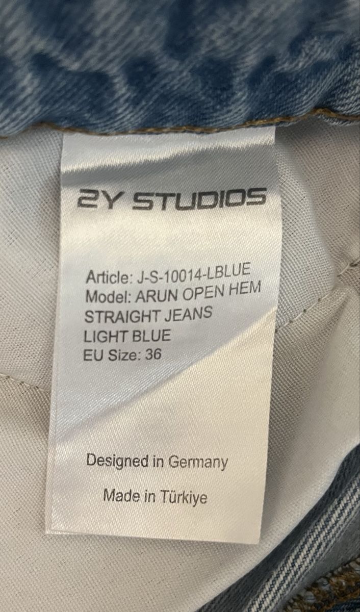 Pantaloni: 2Y Studios Flared Jeans – Nuovo (secondo la descrizione) da Sarnen venduto da flo_25mp 1