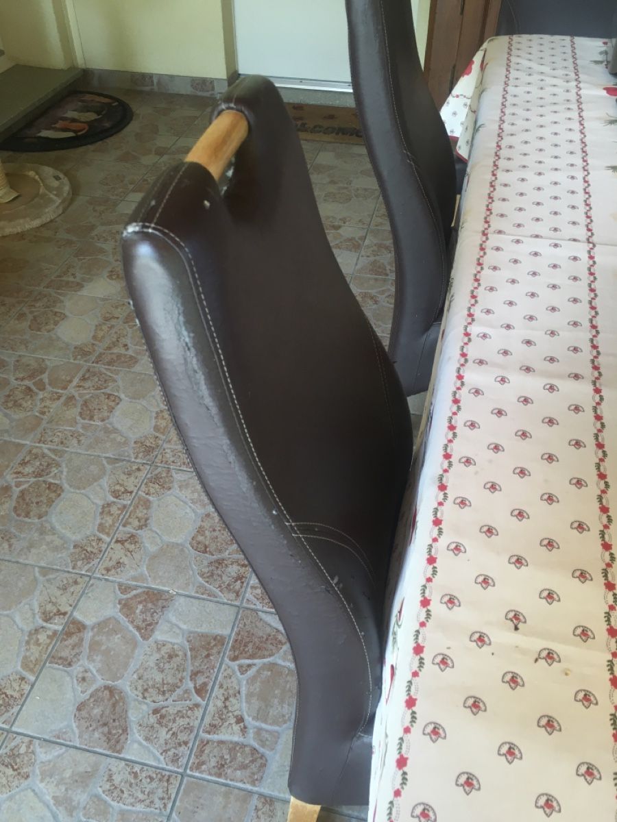Sedie: Chaises 6 pièces 30.00 à prendre sur place – Usato da Vétroz venduto da Maho09 1